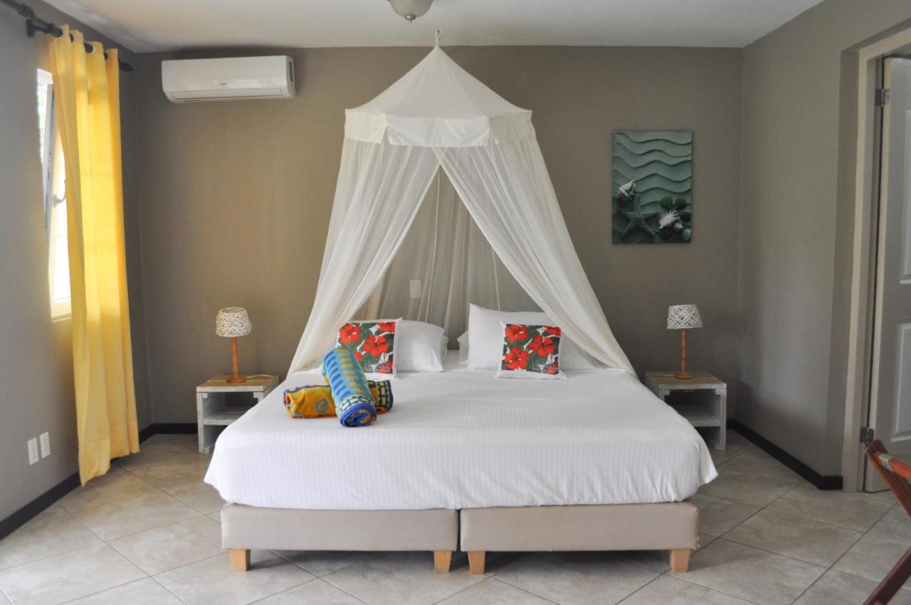 Hibiscus Beach House Jan Thiel Kültér fotó