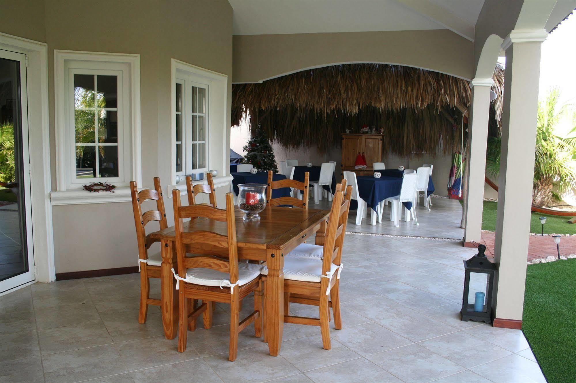 Hibiscus Beach House Jan Thiel Kültér fotó